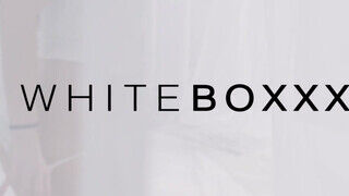 WhiteBoxxx - Oxana Chic a kívánatos ukrán kishölgy